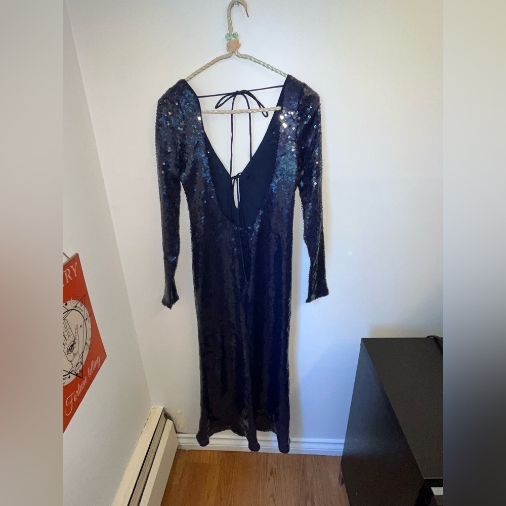 NWT ❤️❤️ Anthropologie Bardot Verona Sequin Maxi Dress In Navy- Size 8 - Picture 9 of 10